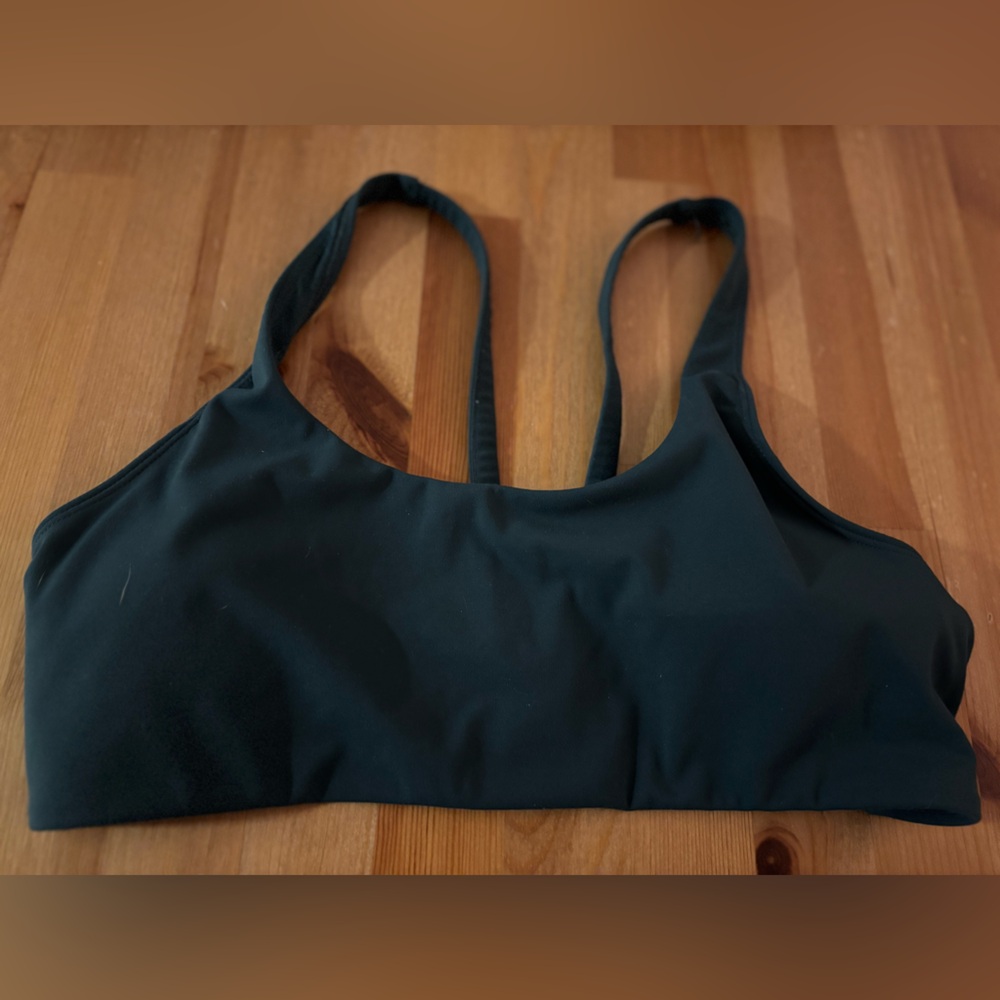 Vuori Yosemite bra - green - medium - good condition